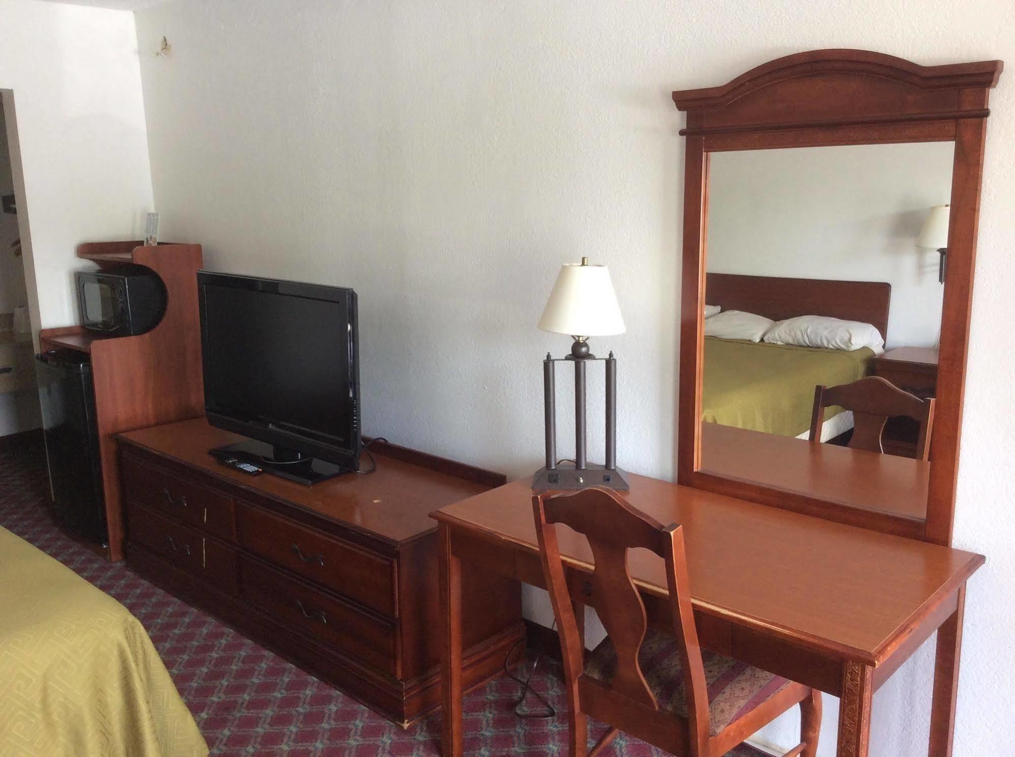 Relax Inn Milledgeville Zewnętrze zdjęcie